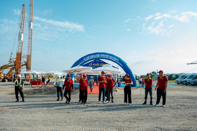 27-doi-ngu-sai-gon-light-event-to-chuc-le-khoi-cong.jpg
