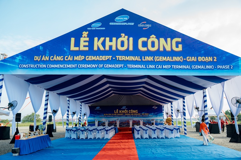 Từ mặt bằng công trường, Sài Gòn Light Event triển khai không gian lễ khởi công với sân khấu, khu vực khách mời và nghi thức 7-le-khoi-cong-du-an-cang-gemalink-6000-ty-dong.jpg