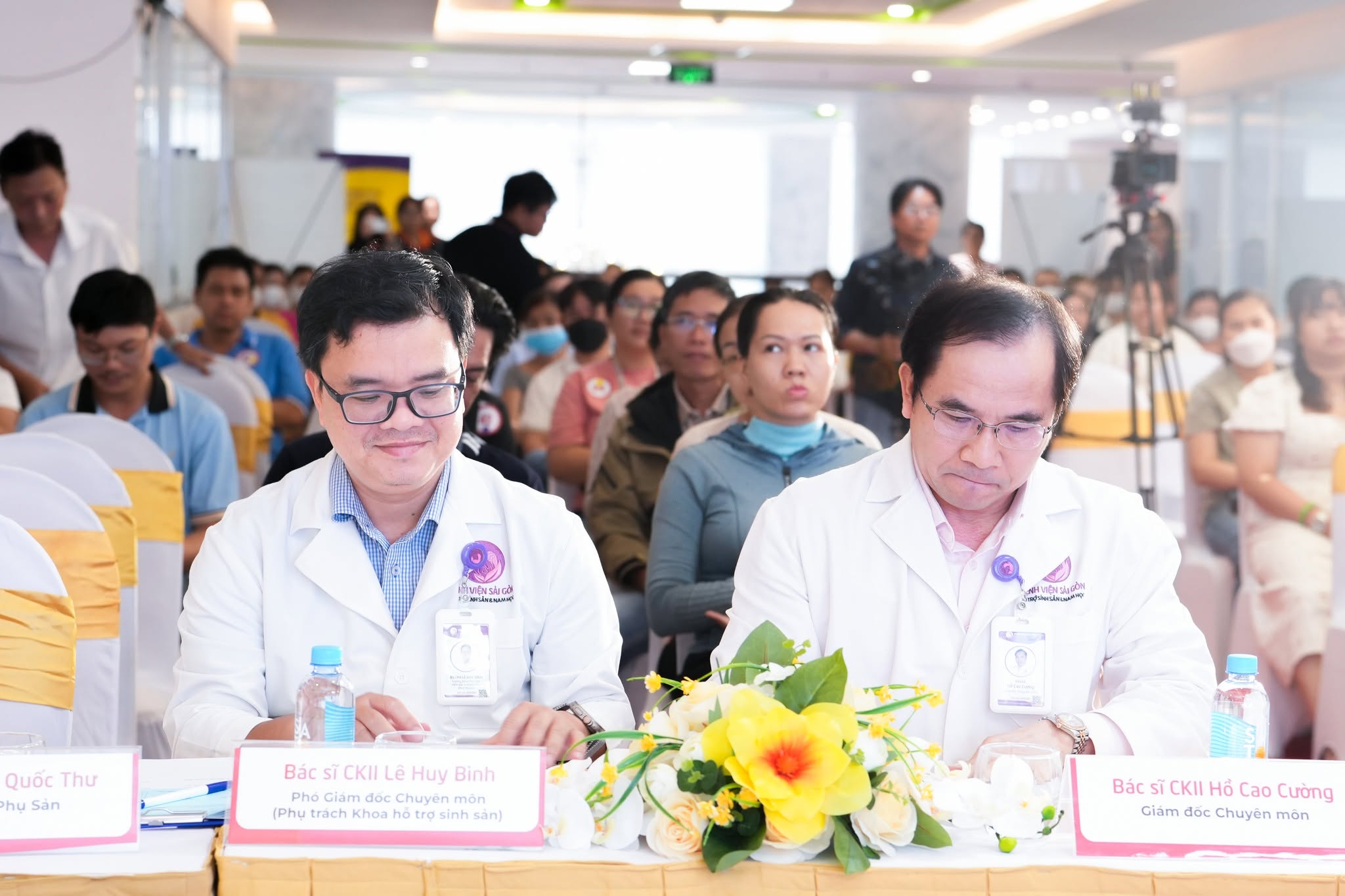 Sài Gòn Light Event cung cấp thiết bị phù hợp cho chương trình y khoa trong nhà khong-gian-khach-moi-toa-dam-y-khoa-benh-vien-sai-gon-06.jpg
