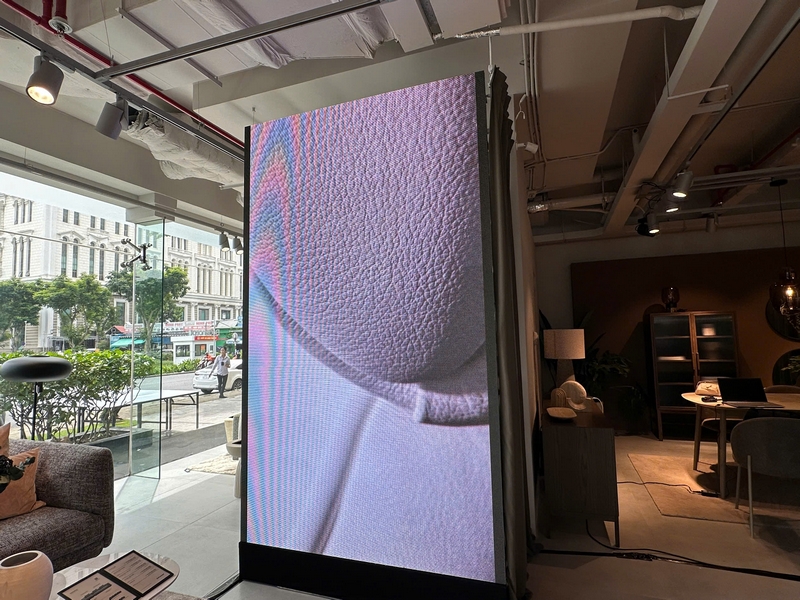LED được bố trí trong showroom để hỗ trợ nội dung mà vẫn giữ được sự tinh tế của không gian nội thất led-boconcept-trong-khong-gian-showroom-10.jpg