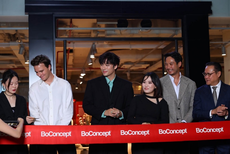 Nghi thức cắt băng khai trương BoConcept là khoảnh khắc truyền thông quan trọng của chương trình cat-bang-khai-truong-boconcept-sai-gon-light-hoang-quan-19.jpg