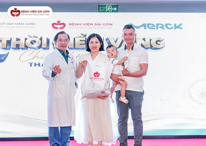 chup-anh-luu-niem-chuong-trinh-toa-dam-ivf.jpg
