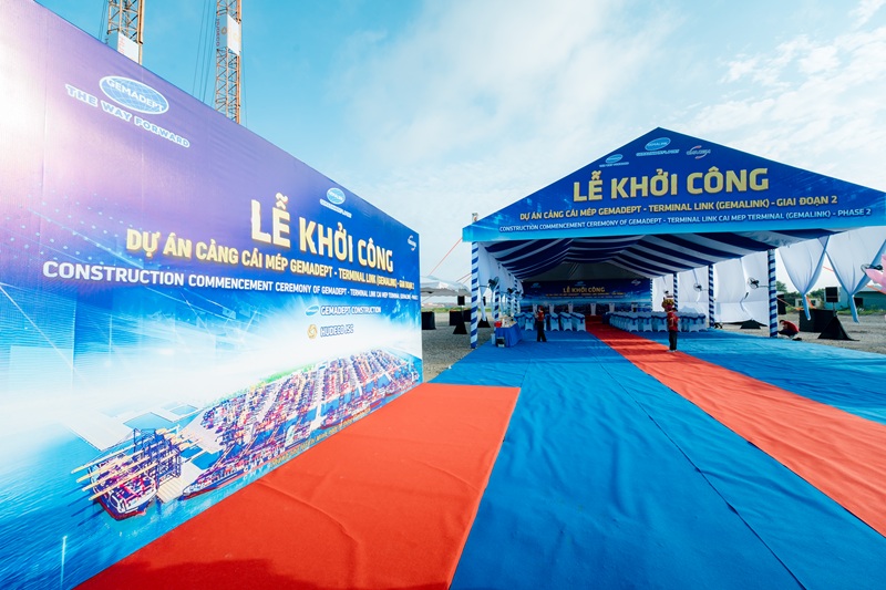 Khu vực đón tiếp khách mời Lễ khởi công Cảng Gemalink khu-vuc-don-tiep-le-khoi-cong-gemalink