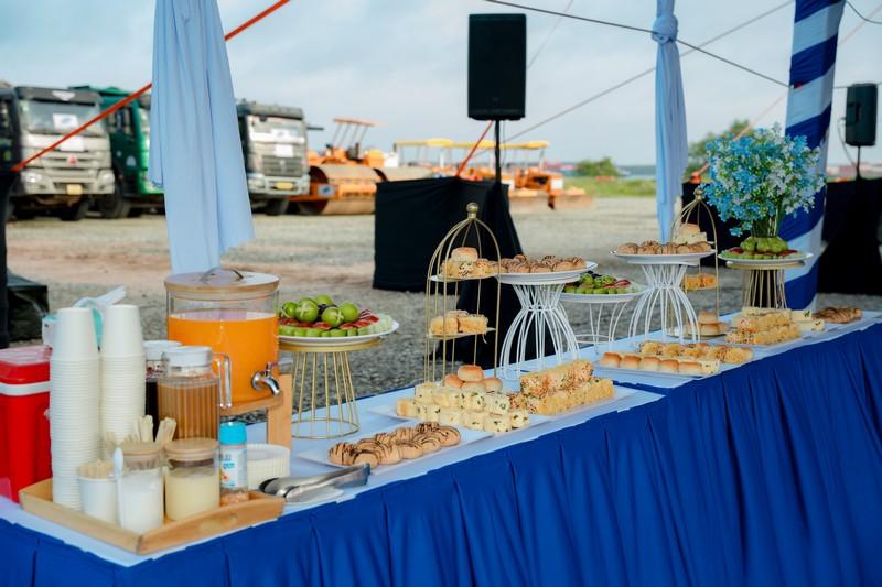 Khu vực teabreak dành cho khách mời khu-vuc-teabreak-tai-le-khoi-cong