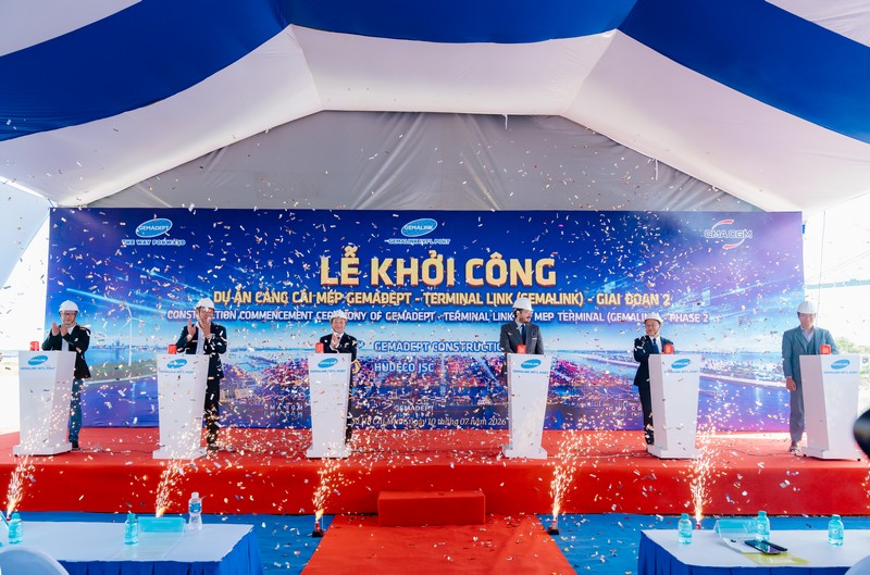 Lãnh đạo thực hiện nghi thức khởi công lanh-dao-thuc-hien-nghi-thuc-khoi-cong-gemalink