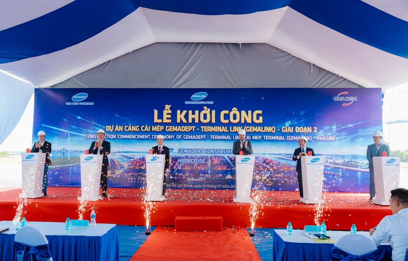 Lãnh đạo thực hiện nghi thức khởi công lanh-dao-thuchien-nghi-thuc-khoi-cong-gemalink
