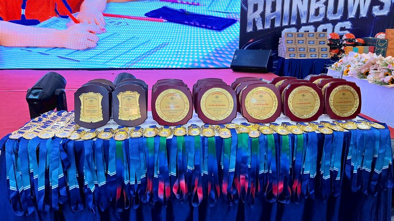 Huy chương và bảng vinh danh tại Soroban Rainbows 2026 cuocthitoanrainbows/cuoc-thi-toan-rainbows_28.jpg