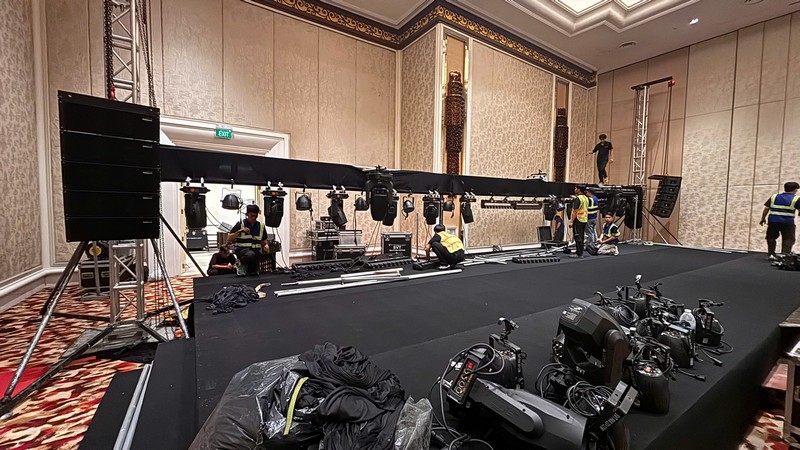 Toàn bộ thiết bị được điều khiển tập trung trong suốt chương trình. sai-gon-light-event-van-hanh-thiet-bi-chuyen-nghiep-cho-su-kien_12