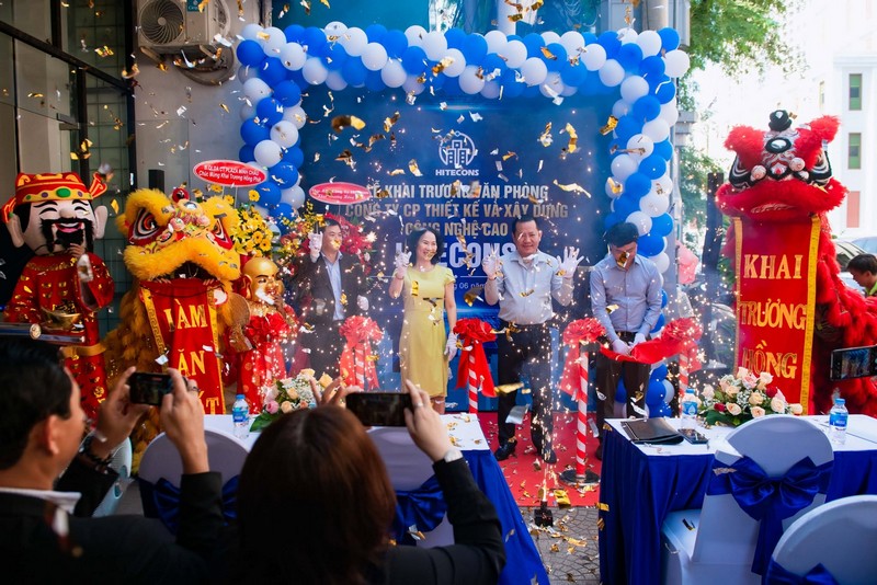 Sài Gòn Light Event cho thuê bộ cắt băng khai trương khoanh-khac-cat-bang-khai-truong-nha-may-amphenol