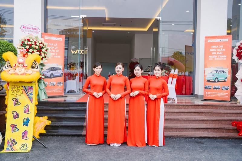 Đội ngũ PG lễ tân chỉn chu sai-gon-light-event-khai-truong-sieu-thi-o-to-dien-dong-nai_31