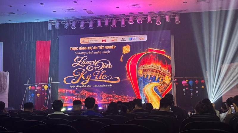 Chương trình biểu diễn nghệ thuật thực hành dự án tốt nghiệp do Sài Gòn Light Event tài trợ su-kien-giao-duc-do-sai-gon-light-event-tai-tro