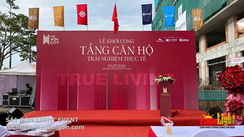 san-khau-backdrop-le-khoi-cong-the-win-city