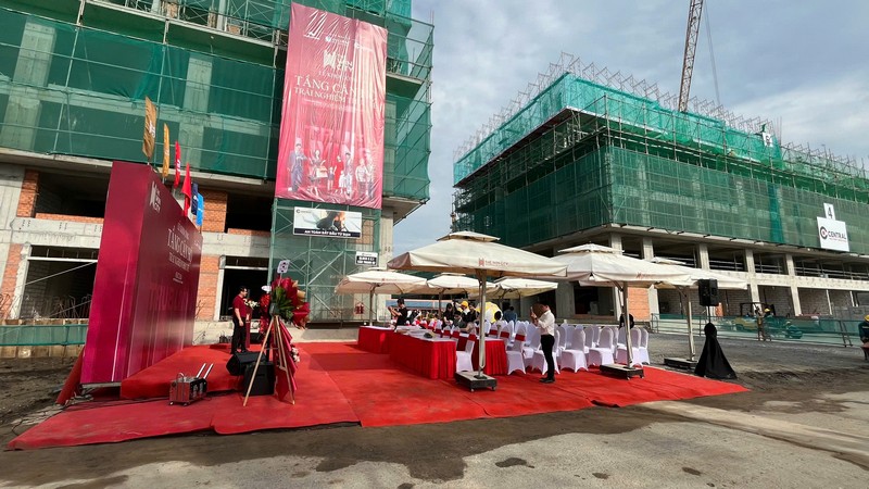 khong-gian-don-khach-le-khoi-cong-the-win-city