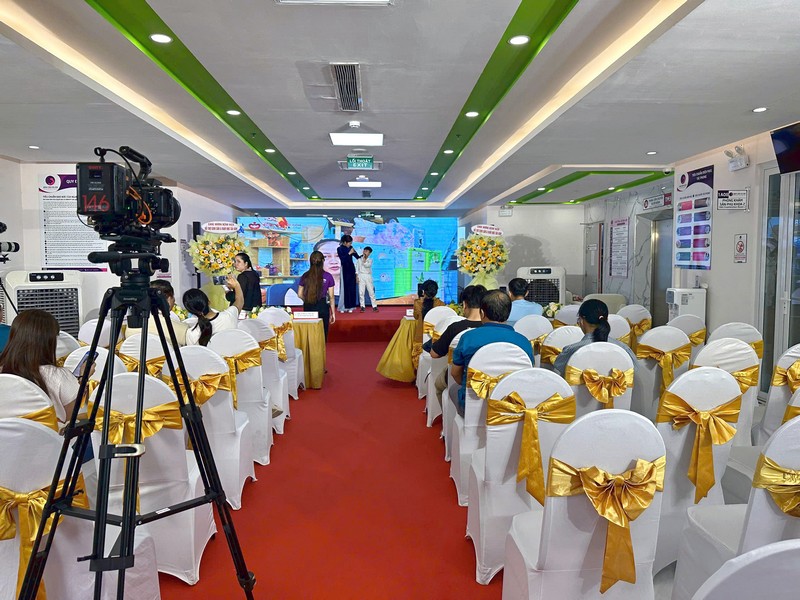 toadambenhviensaigon/sai-gon-light-event-cung-cap-thiet-bi-toa-dam-y-khoa_33.jpg