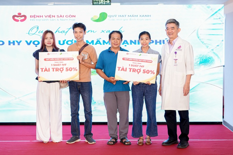 Logo và chủ đề được thể hiện nhất quán, góp phần tăng nhận diện chương trình. sai-gon-light-event-cung-cap-thiet-bi-toa-dam-y-khoa_39.jpg