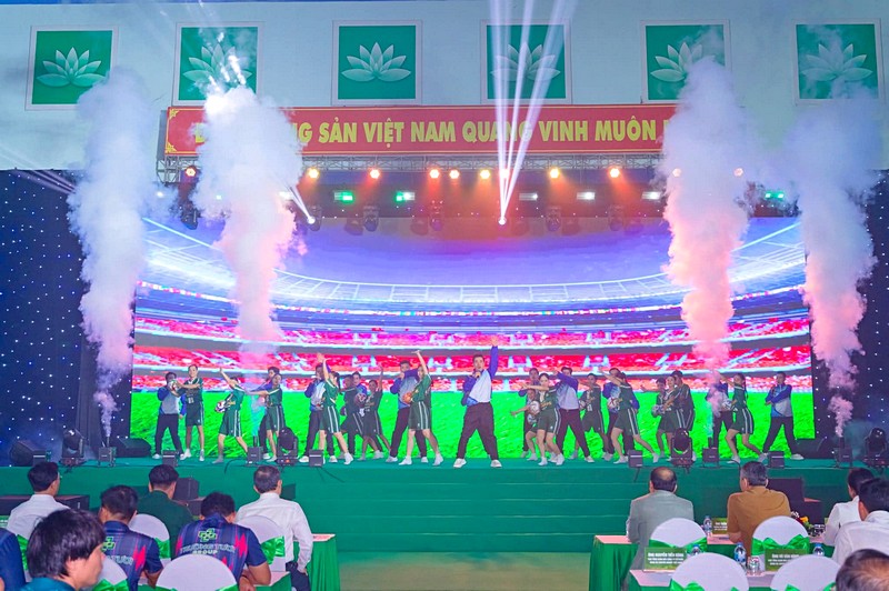 truongtuoi/sai-gon-light-event-to-chuc-le-xuat-quan-clb-truong-tuoi-dong-nai-vleague-2026-2027_2.jpg