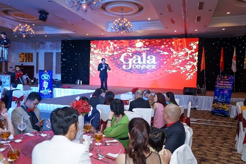 Tổ chức gala dinner chuyên nghiệp