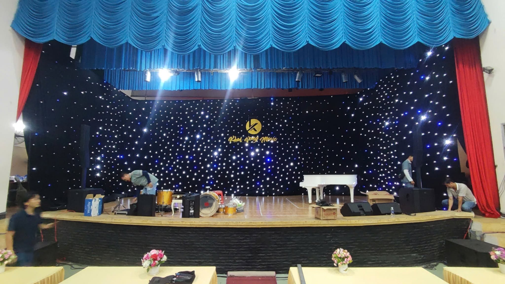 Cho Thuê Phông Màn Sao LED TPHCM - Sân Khấu, Tiệc & Sự Kiện