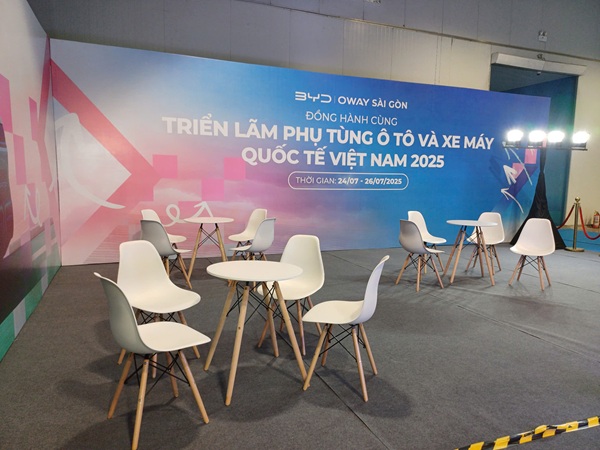 Tổ chức gian hàng trưng bày của BYD Oway Sài Gòn tại Triển lãm Phụ tùng Ô tô – Xe máy quốc tế Việt Nam 2025