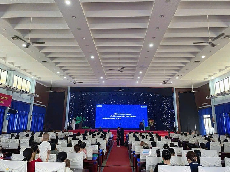 Màn sao giúp không gian sân khấu lễ tốt nghiệp trở nên nổi bật và cảm xúc hơn 28_le-tot-nghiep-bieu-dien-am-nhac-morris-school-2026.jpg