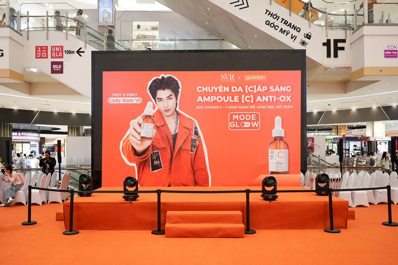 Thiết bị được Sài Gòn Light Event setup để hỗ trợ hình ảnh thương hiệu, phần giao lưu và hoạt động khách hàng san-khau-giao-luu-khach-moi-meet-greet-cody-nam-vo-05.jpg
